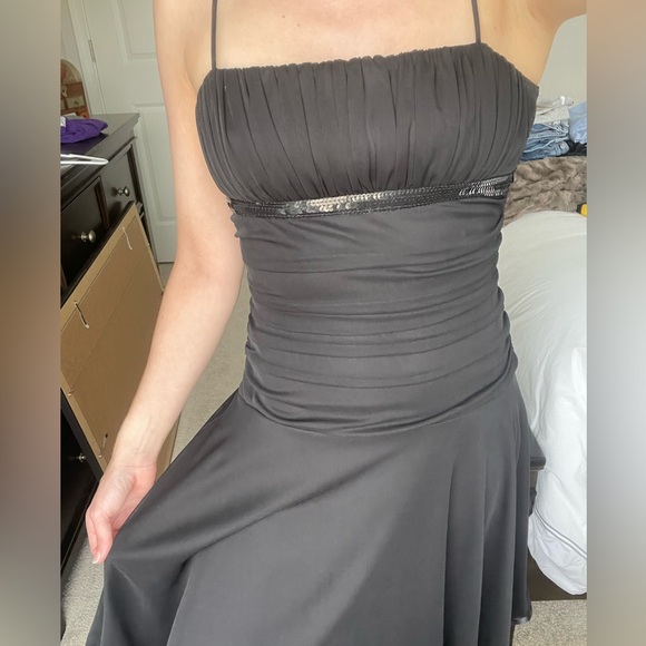 Semi-formal Junior’s Dress - Picture 5 of 17